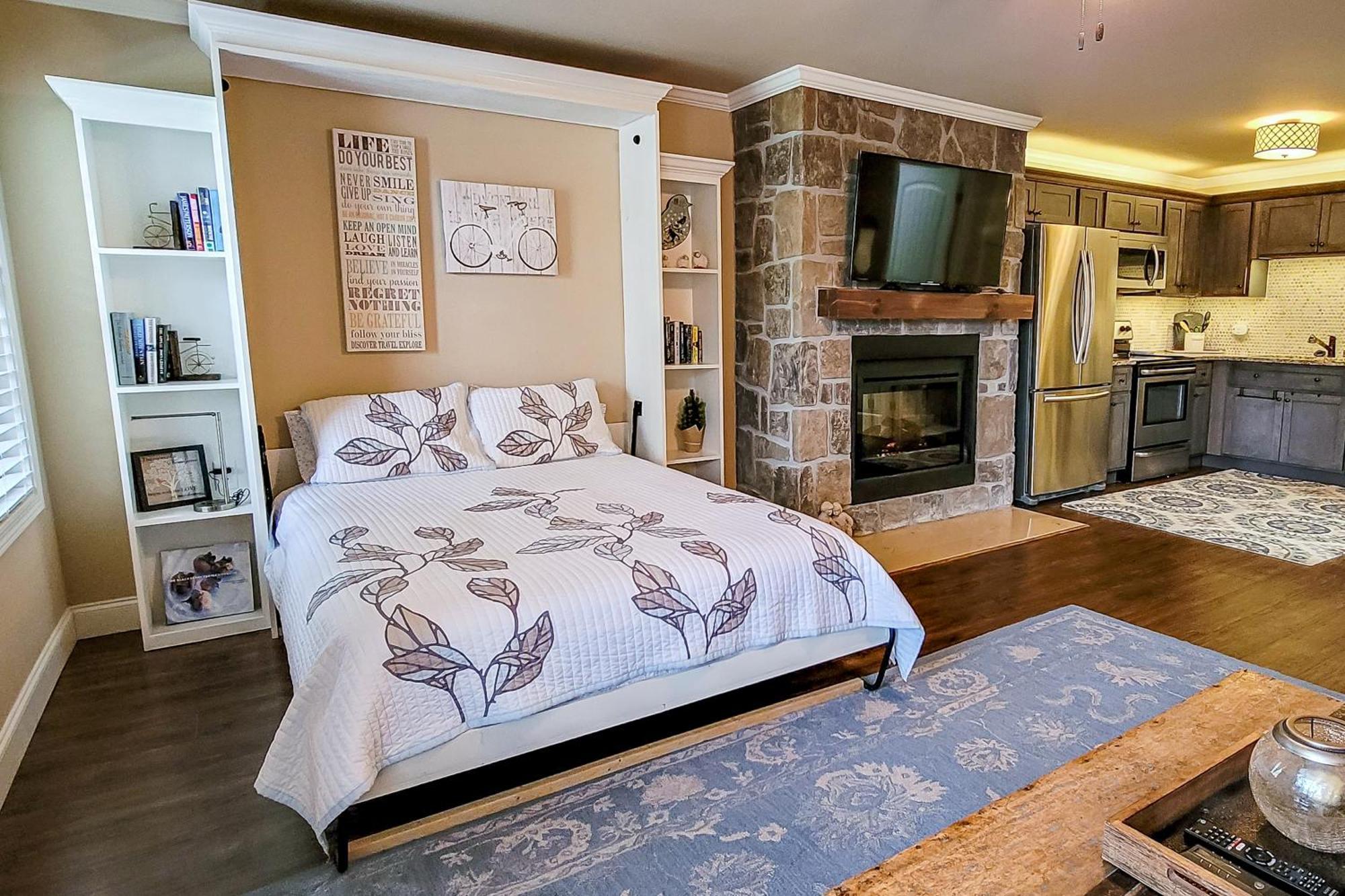 Little River Loft & Riverfront Gem Townsend Quarto foto